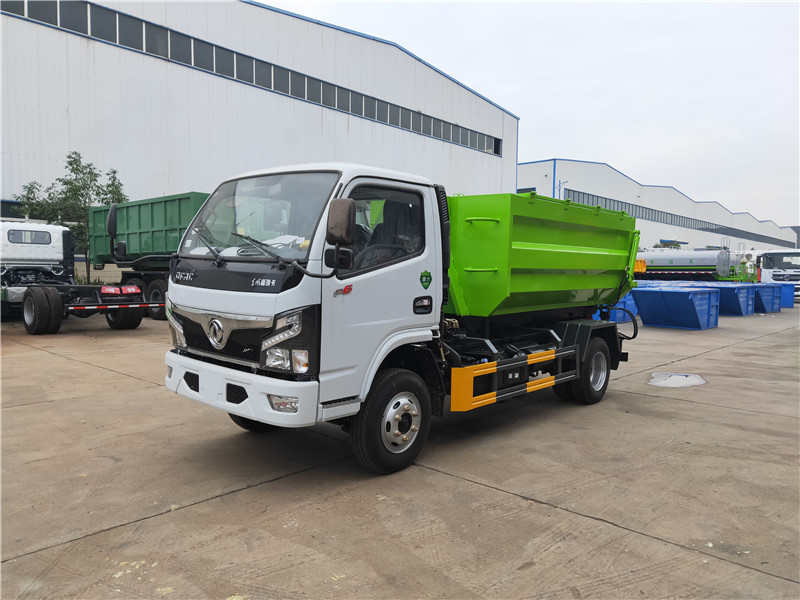 上藍(lán)牌勾臂式5噸污泥清運車